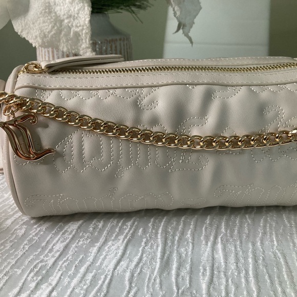 Juicy Couture Cream Barrel Shoulder & Crossbody Bag with Mini Pouch - Picture 9 of 14